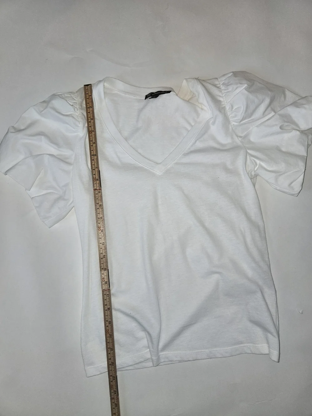 INC Women’s White V-Neck Puff Sleeve Tee Womens Size Small - Picture 6 of 9